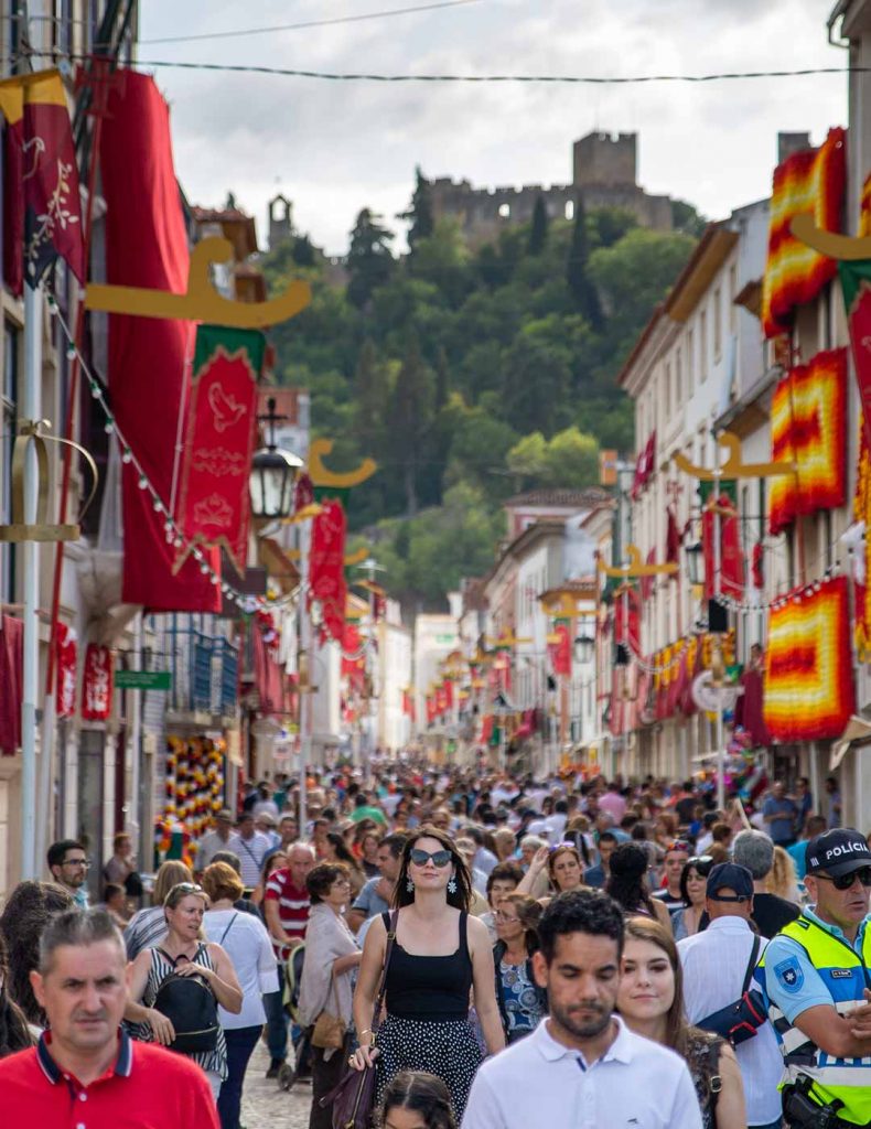 Festa dos Tabuleiros, Portugal