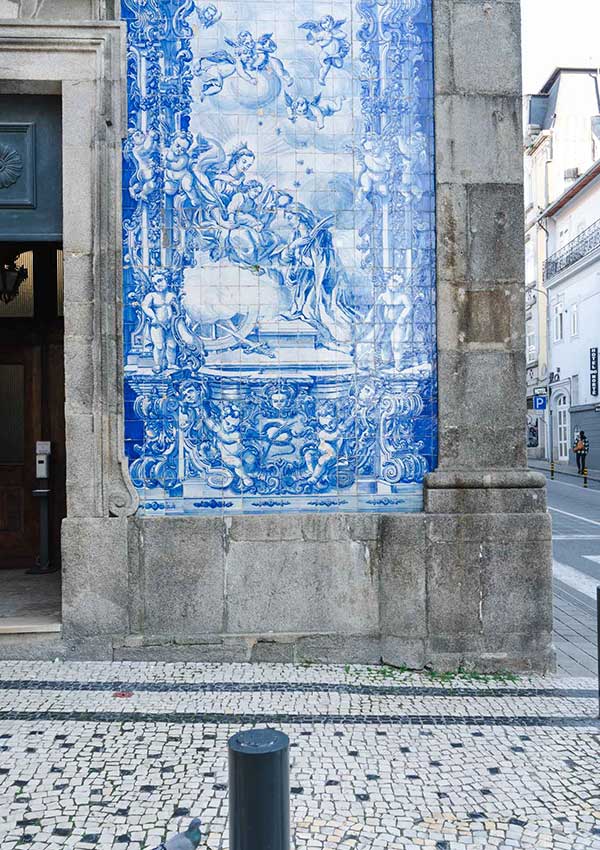 Capela das Almas de Catarina or Santa Catarina Chapel in Porto