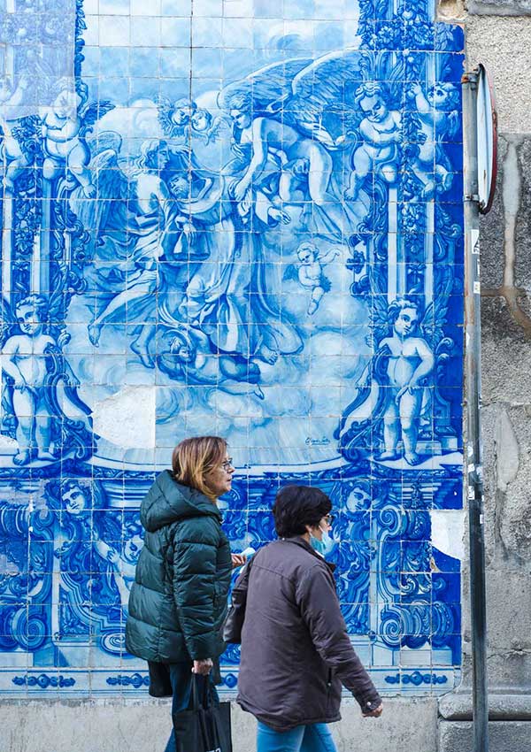 Tiles at Capela das Almas de Catarina or Santa Catarina Chapel in Porto