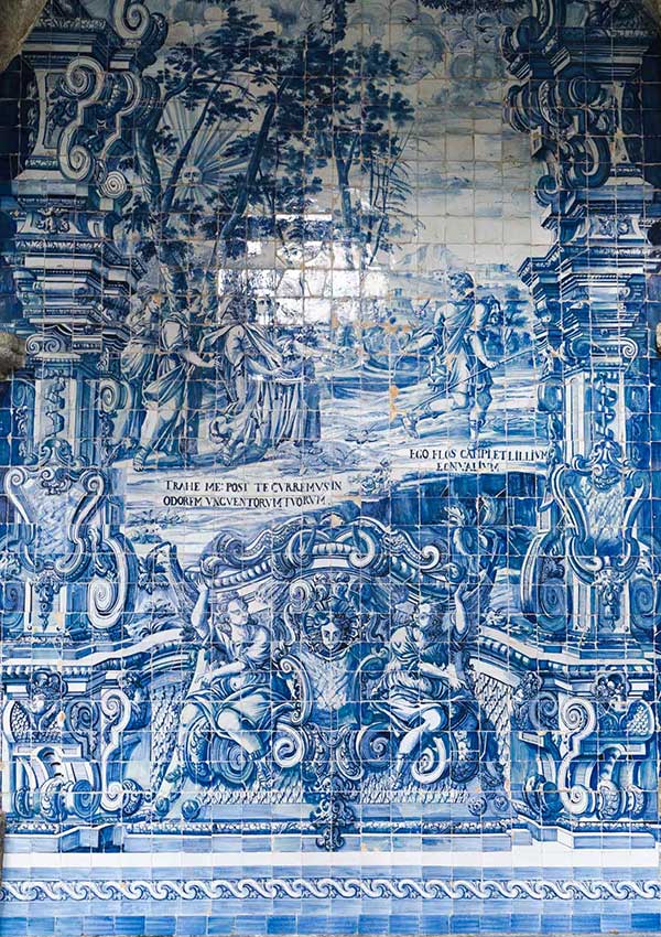 Sé Cathedral do Porto is filled with amazing azulejos