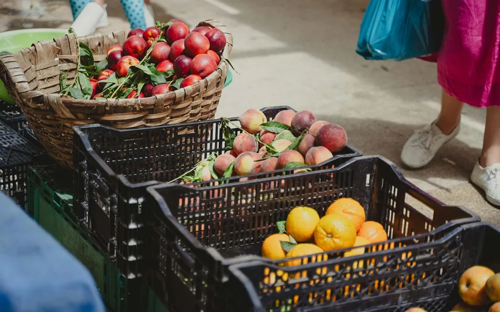 Summer produce at Mercado de Guiamrães
