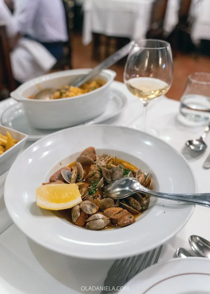 O Fialho is Evora's oldest restaurant and a great place to try traditional Alentejo dishes, such as carne a porco de Alentejana